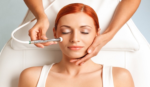 cosmetic dermatologist in Delhi